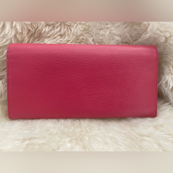 Prada Vitello Move Leather Wallet on Chain in Peonia Pink - Picture 2 of 9